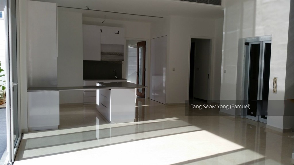AROOZOO AVENUE (D19), Detached #110757662